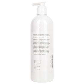 DrFormulas shampoo creating lather for gentle scalp cleanse