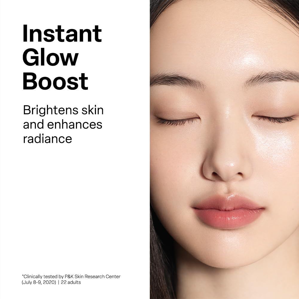 Dr.G pad being applied to cheek targeting uneven texture and visible smoothing benefit