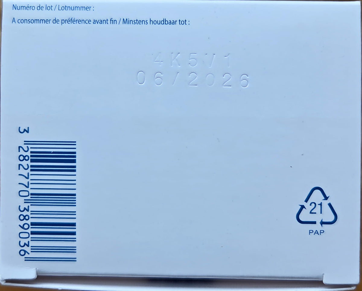 Ducray bottle beside scattered capsules showing 90 capsule supply benefit