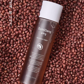 DumiDang close texture shot highlighting lightweight absorbent formula