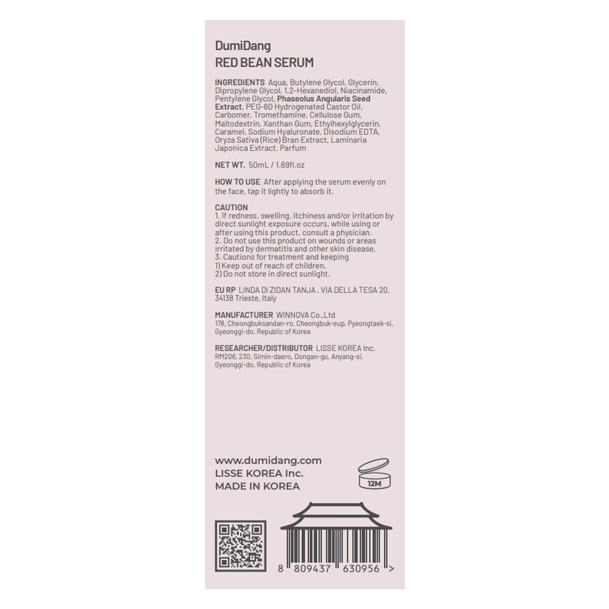 DumiDang applying serum to hand, demonstrates easy spreadability and hydration