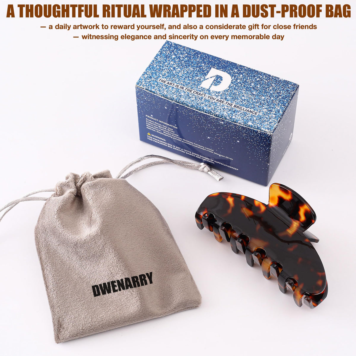 Dwenarry clip in hand to show size and lightweight 30 gram benefit
