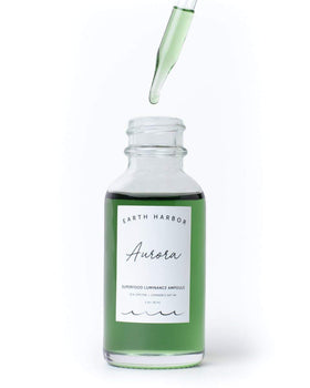Earth Harbor AURORA dropper dispensing oil demonstrating easy controlled application