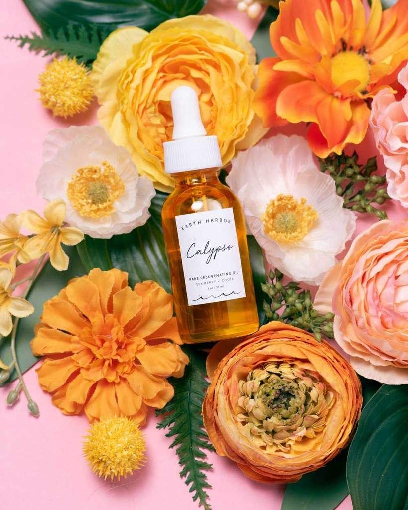 Earth Harbor Calypso sea buckthorn berries highlighting vitamin C-rich ingredient benefits