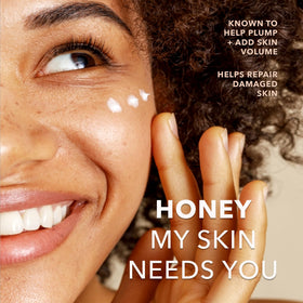 Earth To Skin pump dispensing gel-cream highlighting easy application and controlled amount