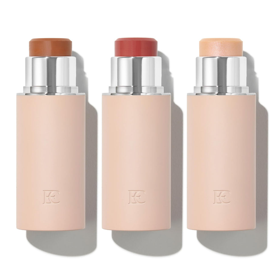 EarthsCure front packaging showing three sticks and compact design benefit