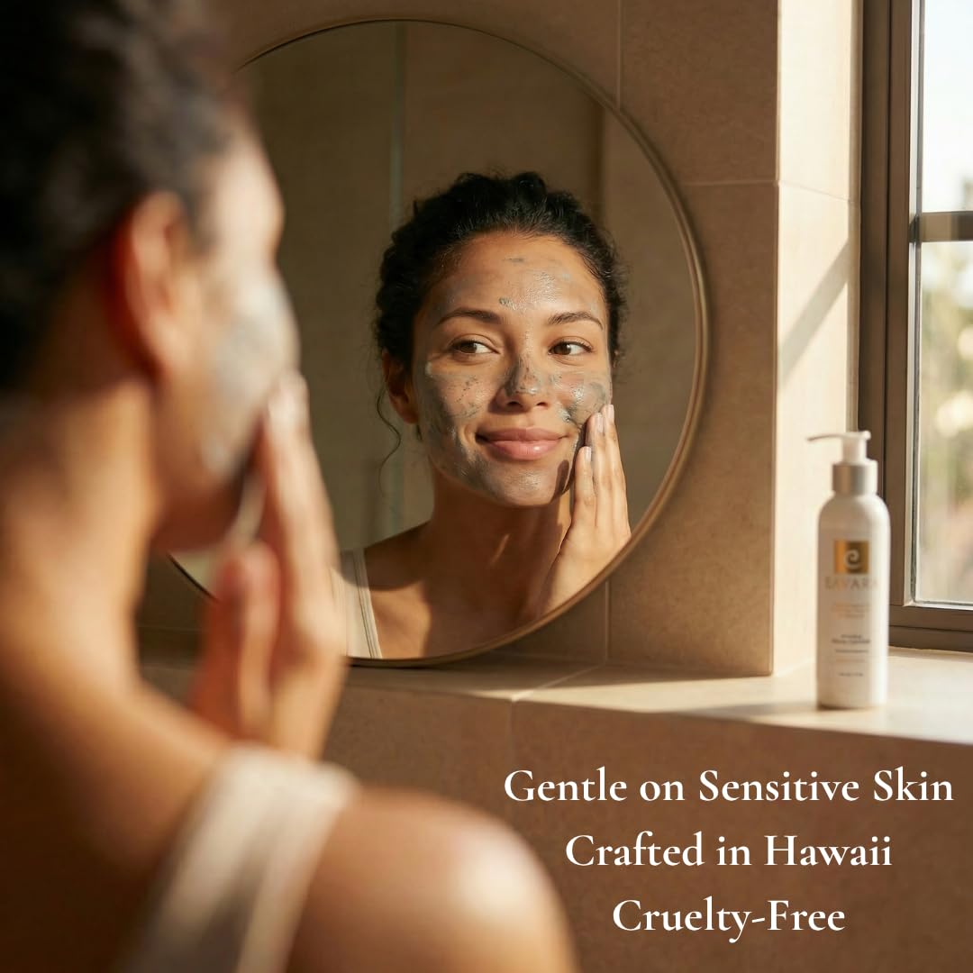 Eavara aloe leaf and gel highlighting soothing and calming benefit