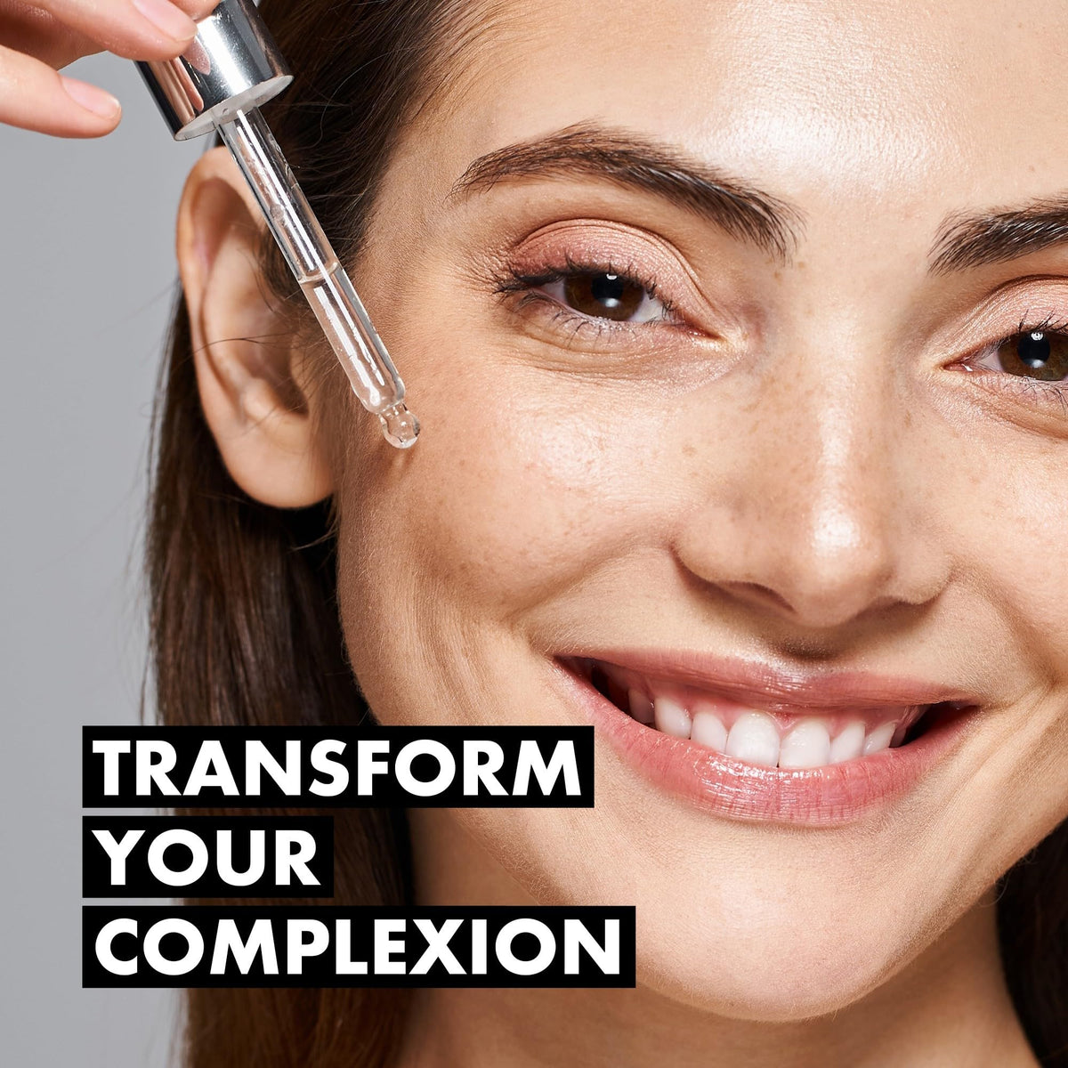 Eclat Skincare retinol label detail communicating targeted smoothing support