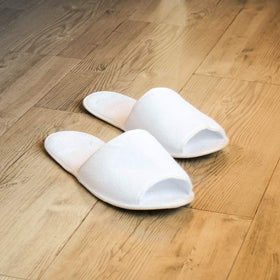 Elcoho velvet upper close-up highlighting soft texture for guest comfort