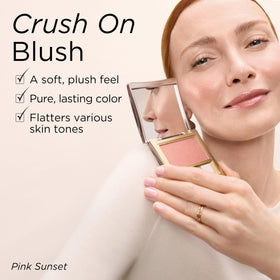 Elizabeth Arden open palette revealing blush pan and shade payoff benefit