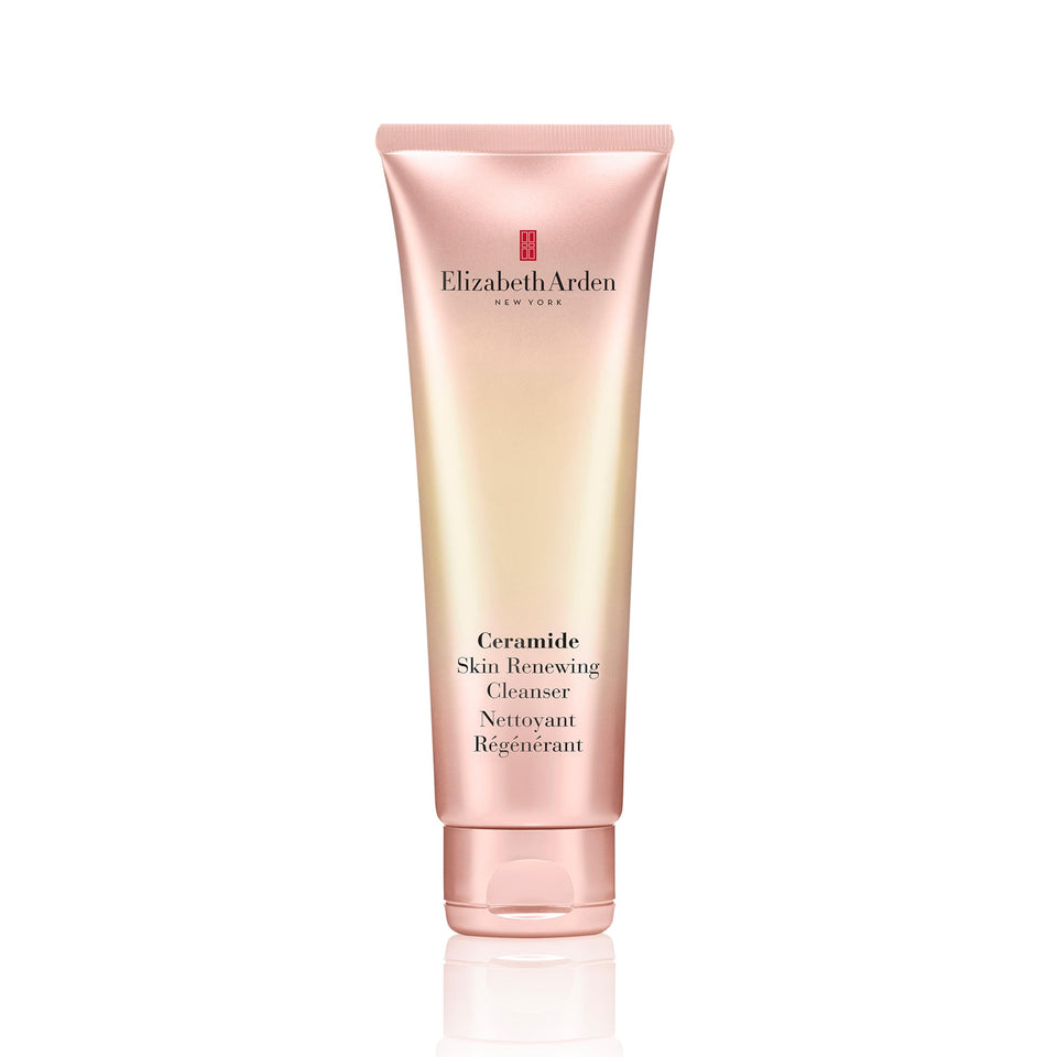 Elizabeth Arden front packaging showing cleanser and brand benefit of hydration
