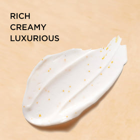 Elizabeth Arden label detail with scent notes and product information