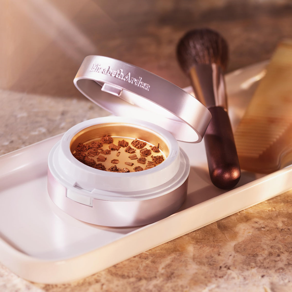Elizabeth Arden close-up texture highlighting fine, blendable powder