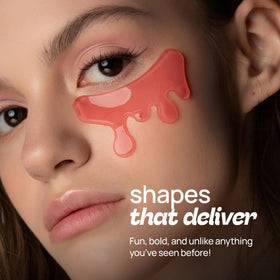 Elluma Beauty under eye patch applied under eye demonstrating cooling effect