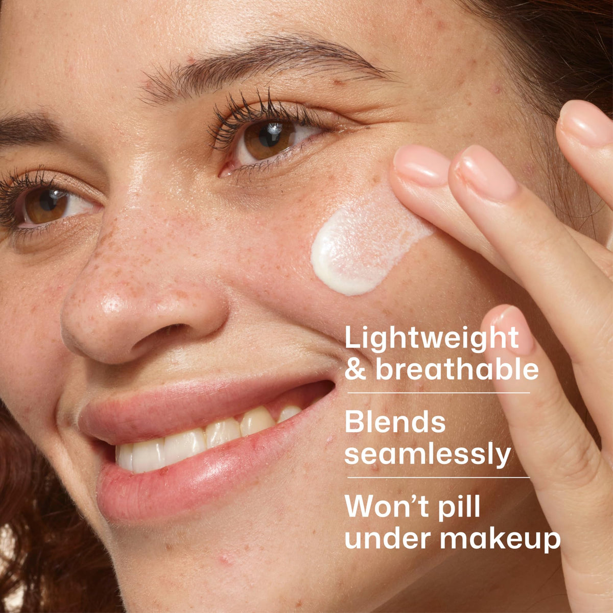 EltaMD lightweight texture on skin absorbing quickly for smooth finish