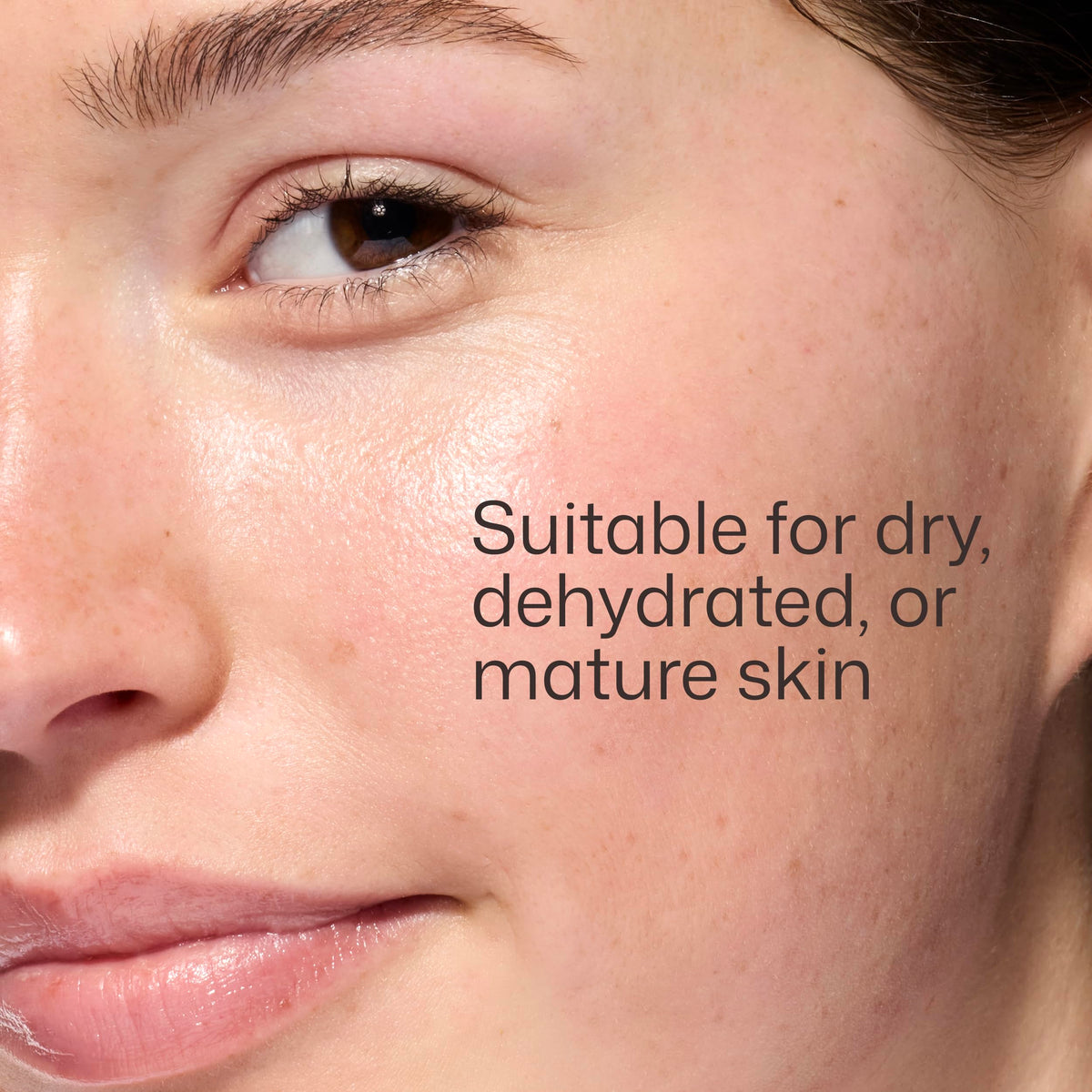 EltaMD label close-up highlighting zinc oxide and hyaluronic acid benefits