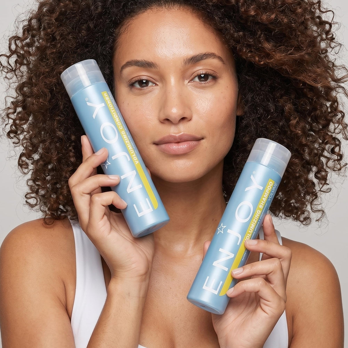 Enjoy after wash hair with visible volume and shine benefit