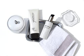 Epionce ingredient label close-up showing formulation transparency
