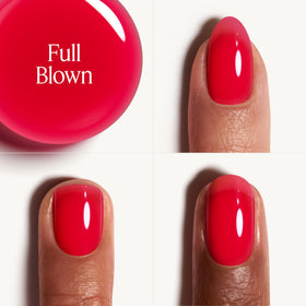 essie brush applying polish in a smooth stroke benefit: even application and no streaks