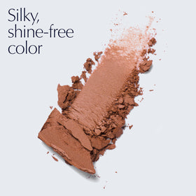 Estée Lauder close-up of powder texture highlighting smooth, blendable finish