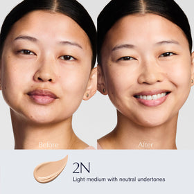 Estée Lauder 3D sculpting wand detail highlighting precision application control