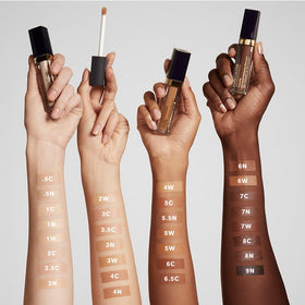 Estée Lauder swatch of concealer texture on skin showing blendable hydration benefit