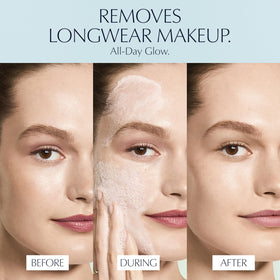 Estée Lauder silky foam lather close-up for effective removal of makeup