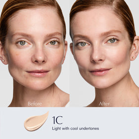 Estée Lauder 3D sculpting wand close-up demonstrating precise applicator for controlled use