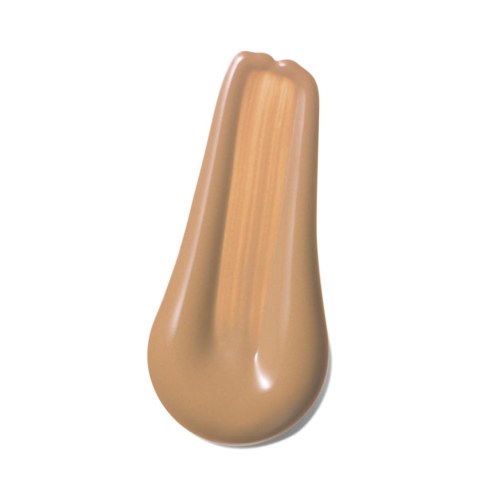 Estée Lauder Double Wear texture closeup displaying creamy matte finish for smooth, full coverage