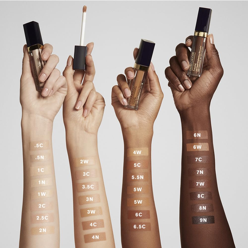 Estée Lauder concealer texture swatch showing creamy consistency and radiant finish for smooth coverage