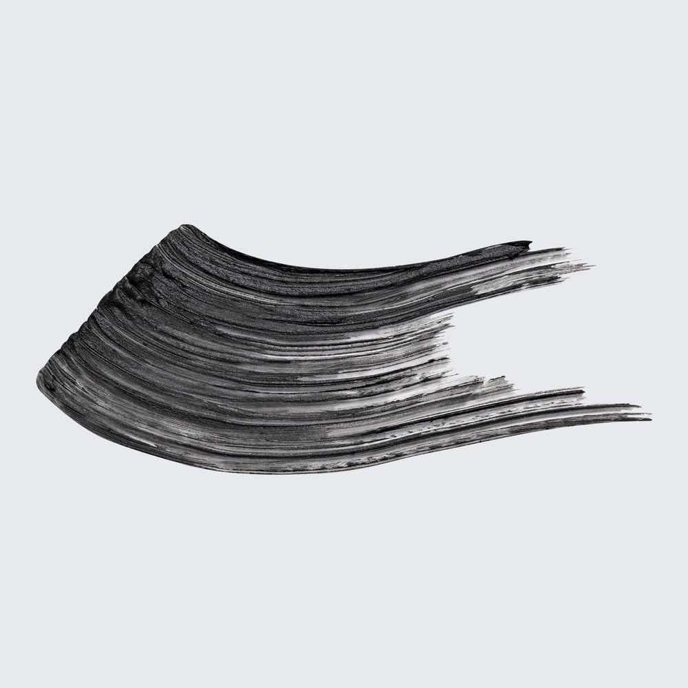 Estée Lauder close-up of Lash-Xtender brush showing bristles for length