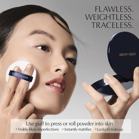 Estée Lauder puff application demo applying powder for quick mattifying