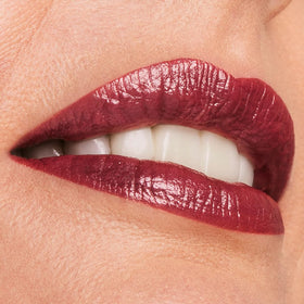 Estée Lauder bullet close-up showing sculpted tip for precise application