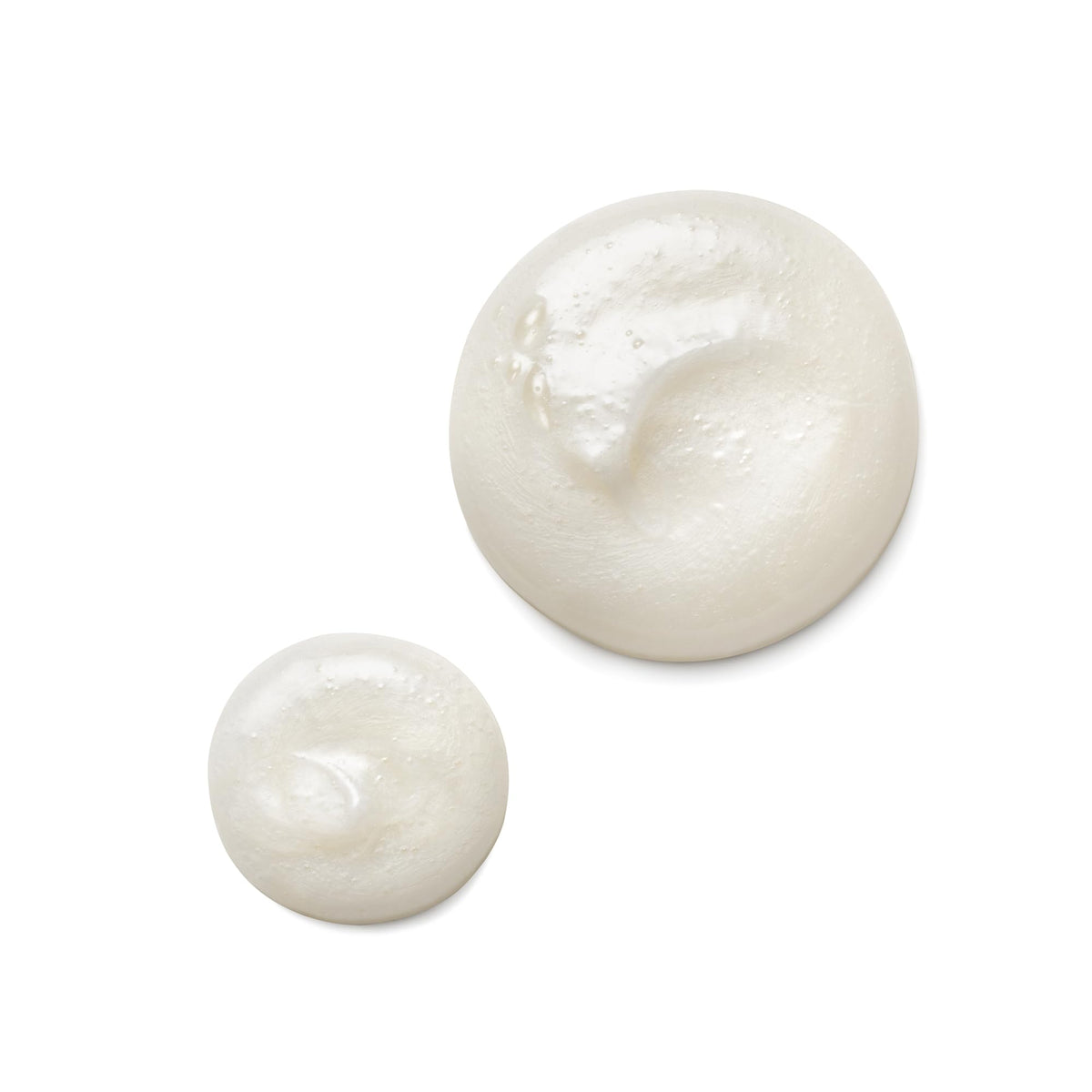 Estée Lauder Re-Nutriv rich foam texture showing creamy cleansing benefit