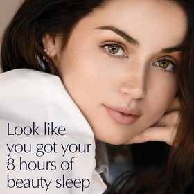 Estée Lauder label and ingredient panel, displays hyaluronic acid and peptide benefits
