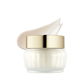 Estée Lauder front jar view showing elegant packaging and inviting cream