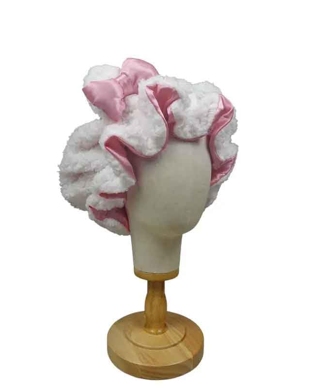 Etcial bonnet teddy exterior texture for cozy comfortable wear