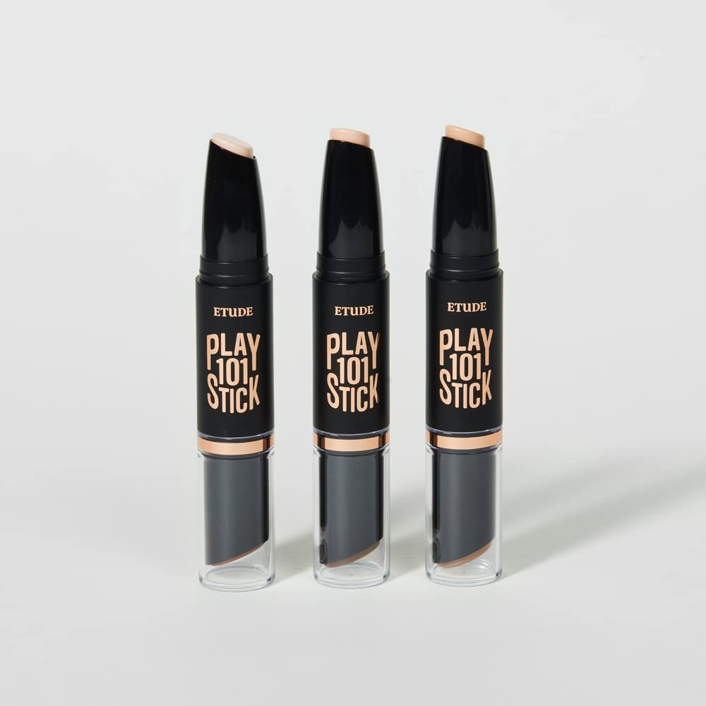 ETUDE lifestyle shot in makeup bag for on-the-go contouring benefit