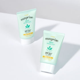 ETUDE used outdoors in sunlight showing everyday UV protection