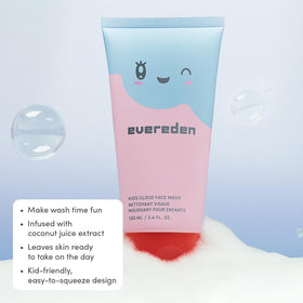 Evereden detangling shampoo bottle pouring into child's palm for mild cleansing