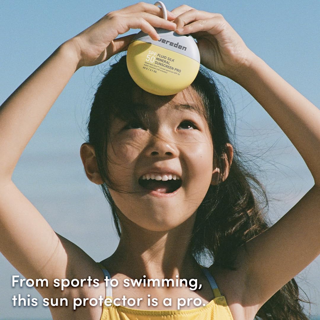 Evereden sunscreen splashing water to show water-resistant protection during play