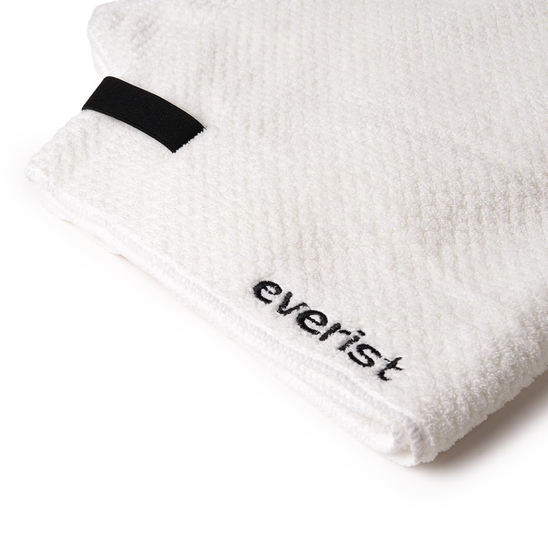 Everist reusable canvas bag with towel promoting eco-conscious storage