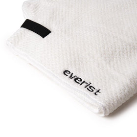Everist reusable canvas bag with towel promoting eco-conscious storage