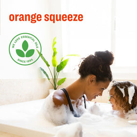everyone creamy foam lather close up that cleans and conditions