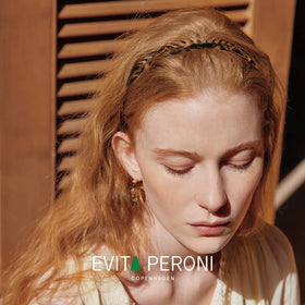 EVITA PERONI close-up of teeth detail providing secure non-slip hold