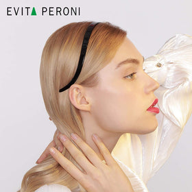 EVITA PERONI fixator piece close-up showing easy fit adjustment
