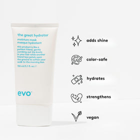 EVO applying mask in shower demonstrating quick five-minute use for fast hydration