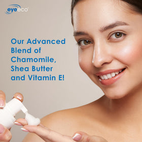 EYEECO pump discharging foam texture for easy eyelid and face cleansing benefit