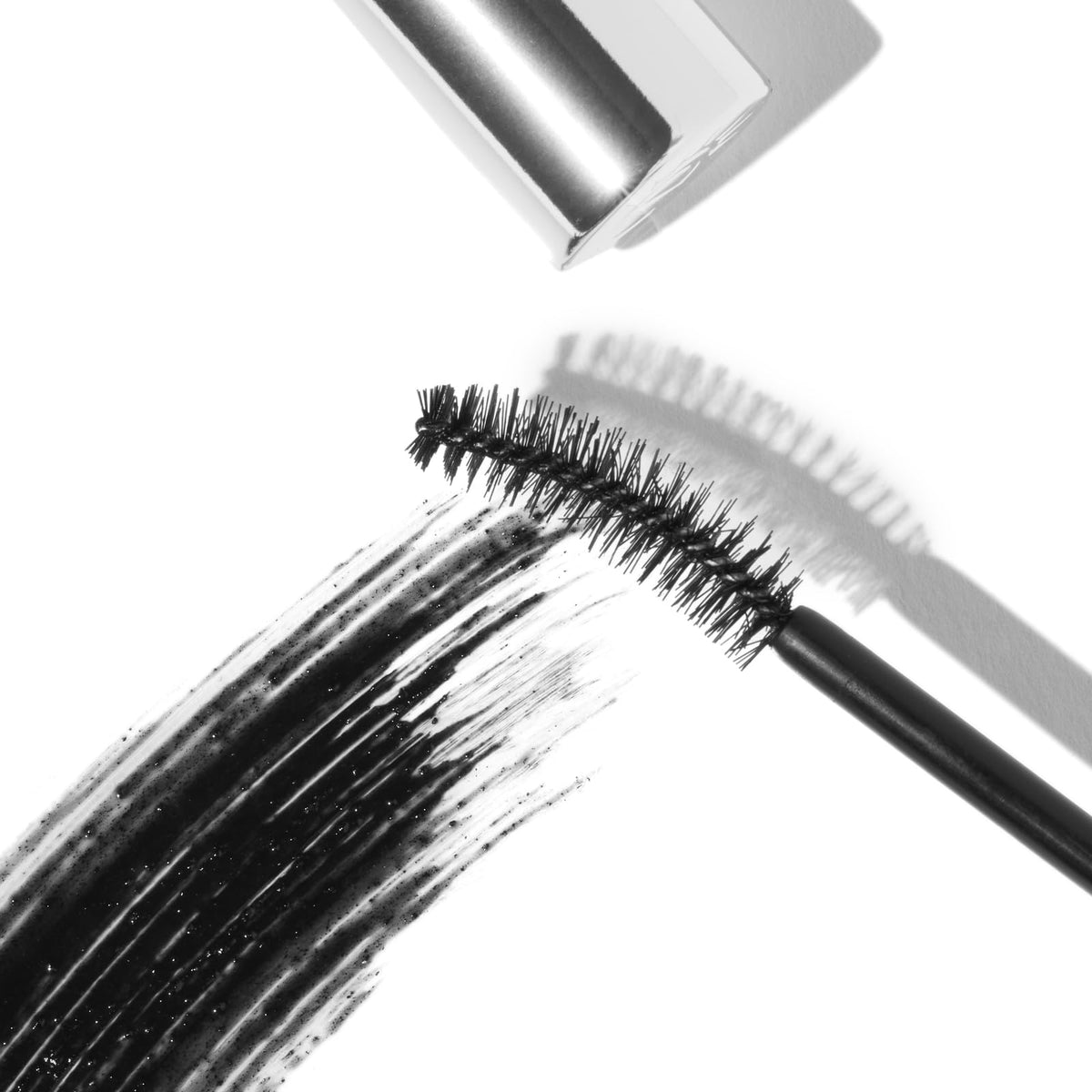 Eyeko before and after lashes illustrating visible volume and length benefit