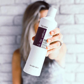 Fanola back label with instructions and benefits for proper salon-style application